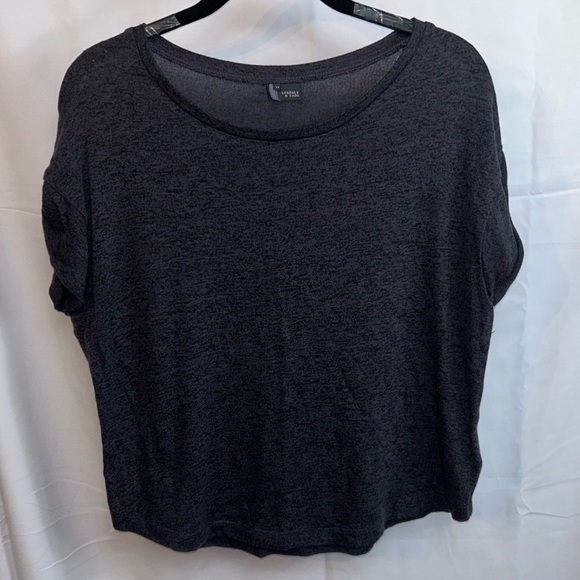 Sparkle & Fade Shirt Loose Fit Roll Tab Cap Sleeves Contrast Trim U-Neck UO - Picture 3 of 8